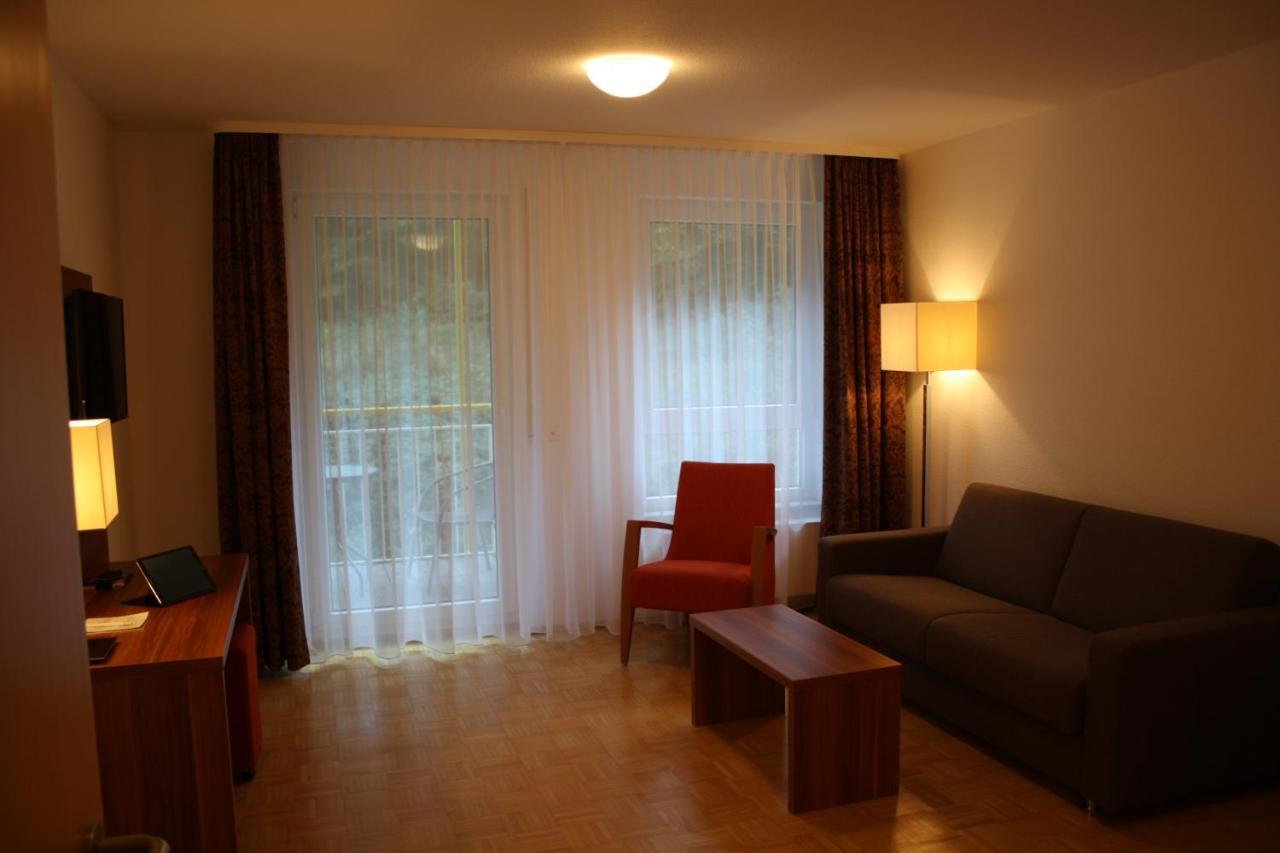 Hotel & Residenz Am Kurpark Schlangenbad Esterno foto